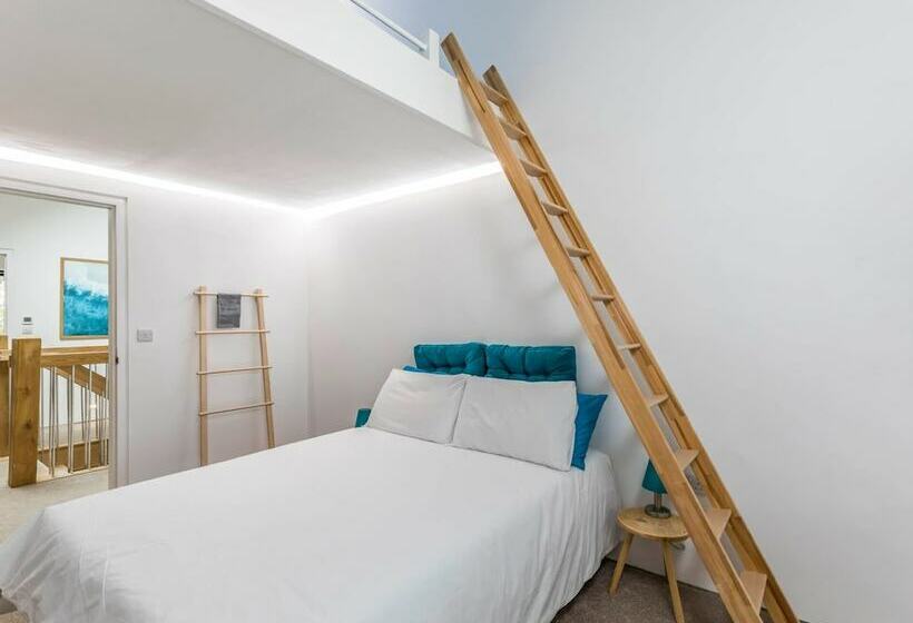 West Sussex Home By The Sea Great For Goodwood