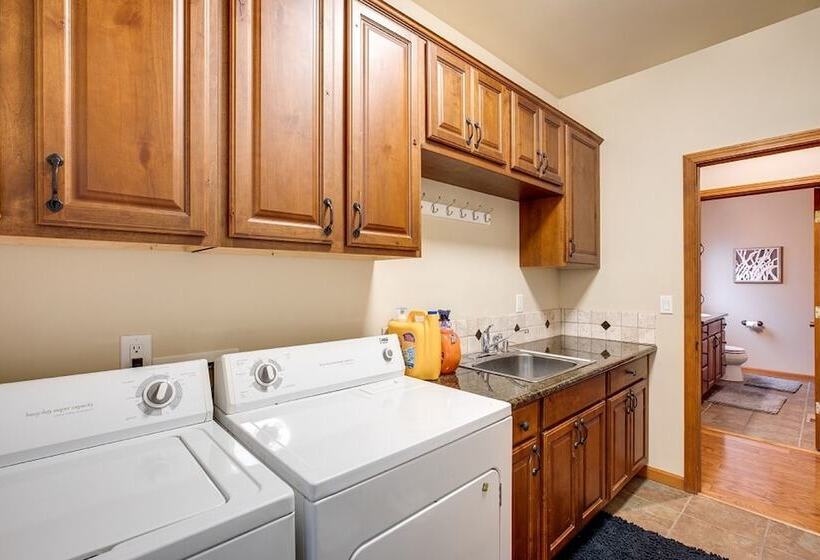 20gs Wifi F/p W/d Sleeps 6