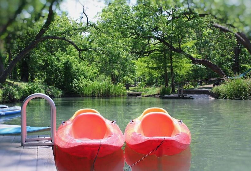 3 Son S Geronimo   Birdhouse Cabin