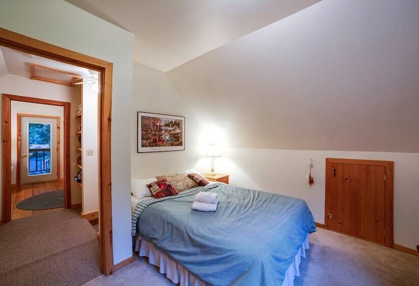 32mbr   Bbq   Pets Ok   Wood Stove   Sleeps 7