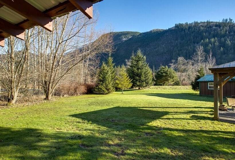 71mf  Rustic   Pets Ok   Sleeps 4