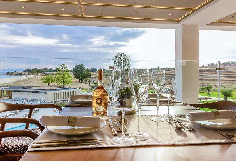 Ammoa Luxury Hotel & Spa Resort