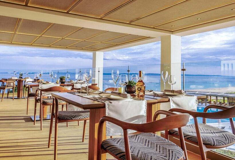 Ammoa Luxury Hotel & Spa Resort