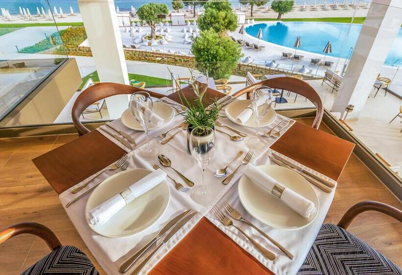 Ammoa Luxury Hotel & Spa Resort