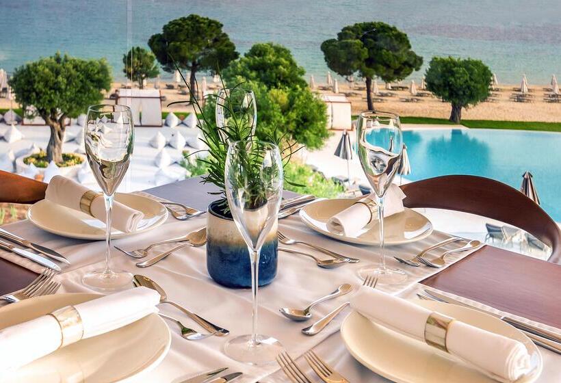 Ammoa Luxury Hotel & Spa Resort