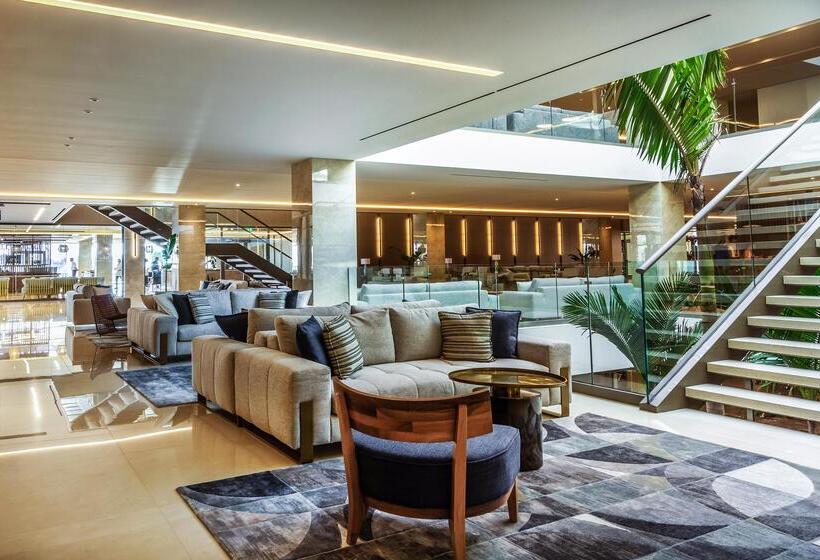 Ammoa Luxury Hotel & Spa Resort