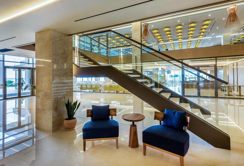 Ammoa Luxury Hotel & Spa Resort