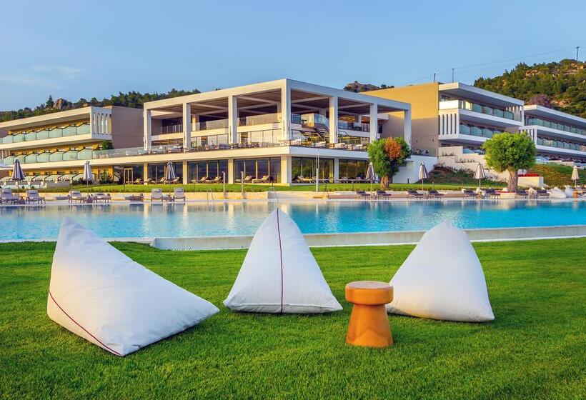 Ammoa Luxury Hotel & Spa Resort