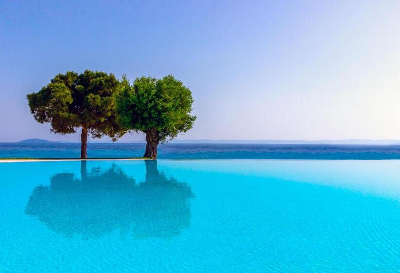 Ammoa Luxury Hotel & Spa Resort