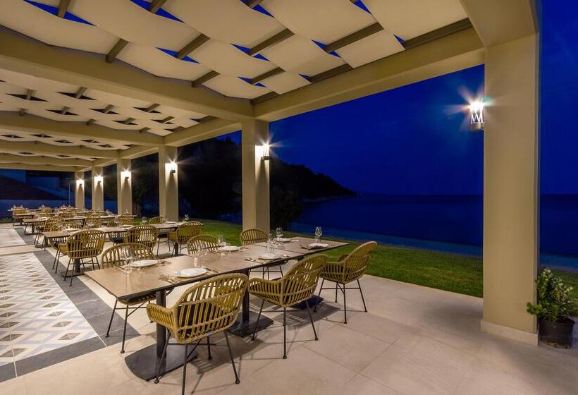 Ammoa Luxury Hotel & Spa Resort