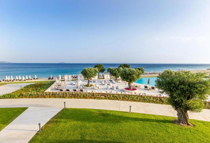 Ammoa Luxury Hotel & Spa Resort