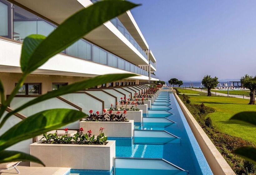 Ammoa Luxury Hotel & Spa Resort