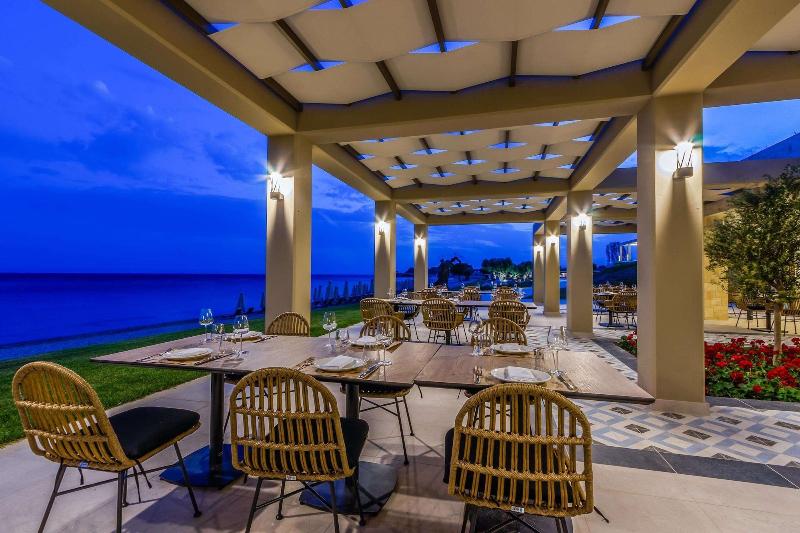 Ammoa Luxury Hotel & Spa Resort