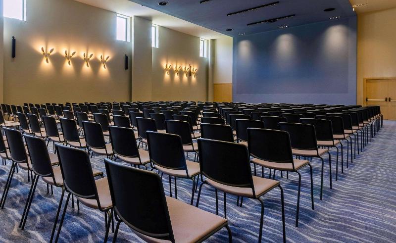 Ammoa Luxury Hotel & Spa Resort