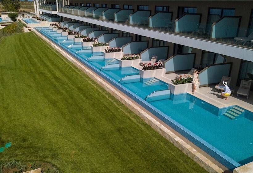 Ammoa Luxury Hotel & Spa Resort