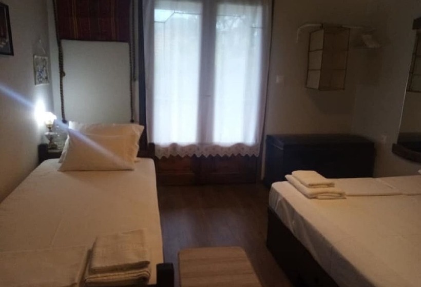 Beautiful Petrino 1880