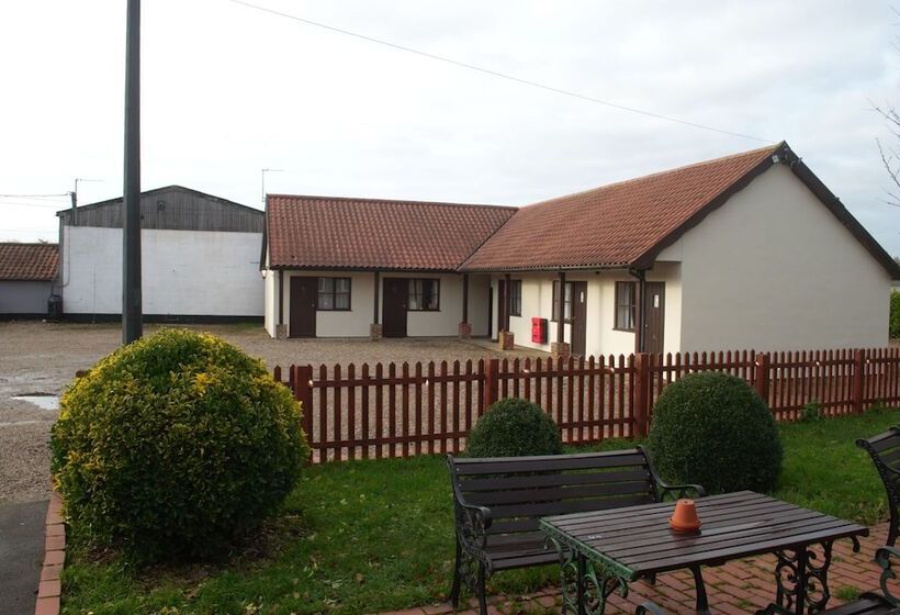 Bed and Breakfast The Half Moon Inn