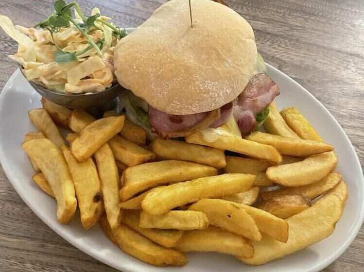 Bed and Breakfast The Half Moon Inn