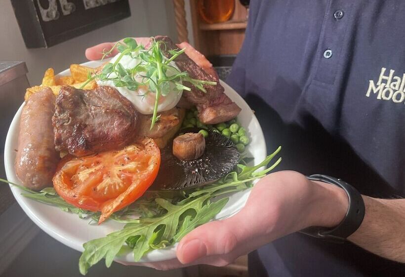 Bed and Breakfast The Half Moon Inn