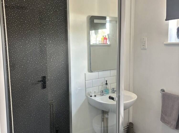 Bed and Breakfast The Half Moon Inn