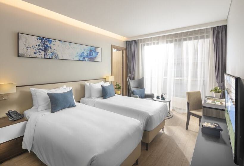 Citadines Marina Halong