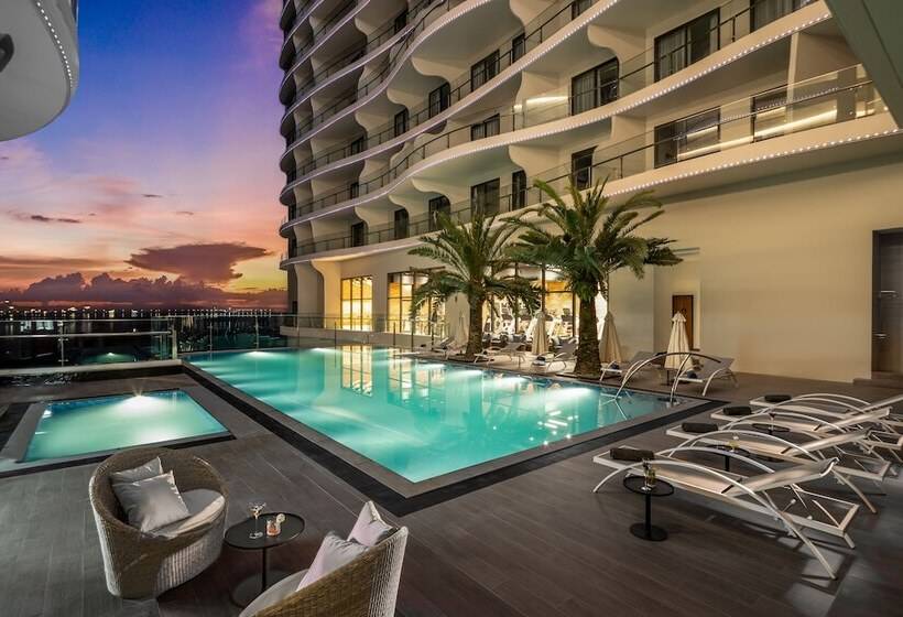 Citadines Marina Halong