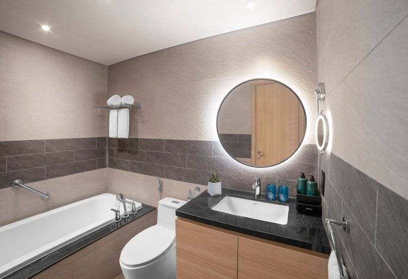 Citadines Marina Halong