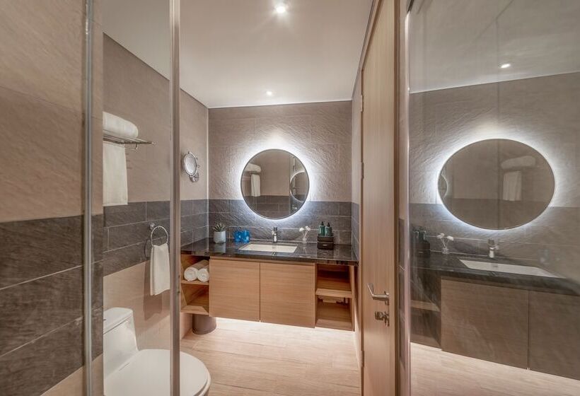 Citadines Marina Halong