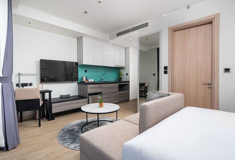 Citadines Marina Halong