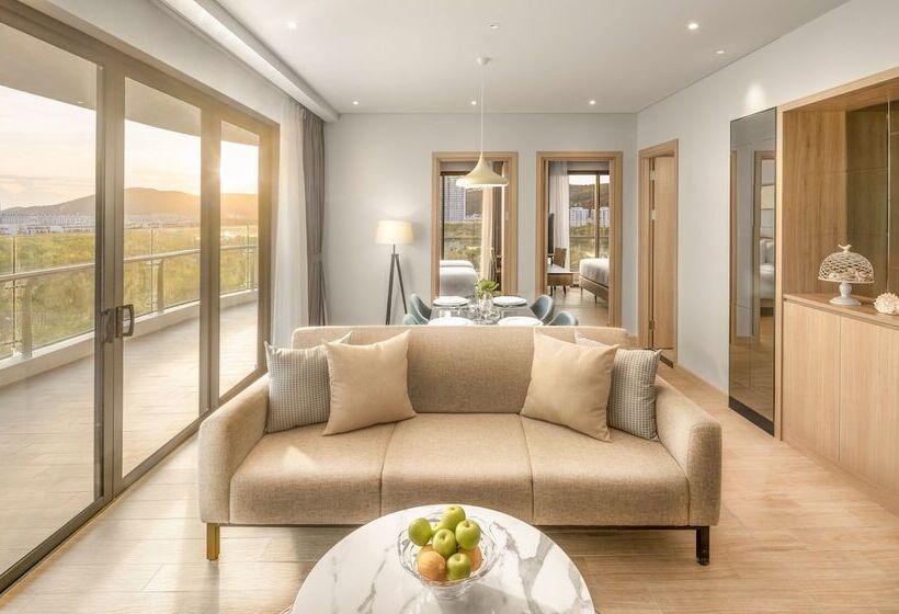 Citadines Marina Halong