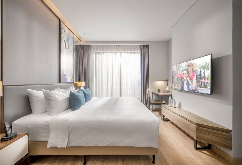 Citadines Marina Halong