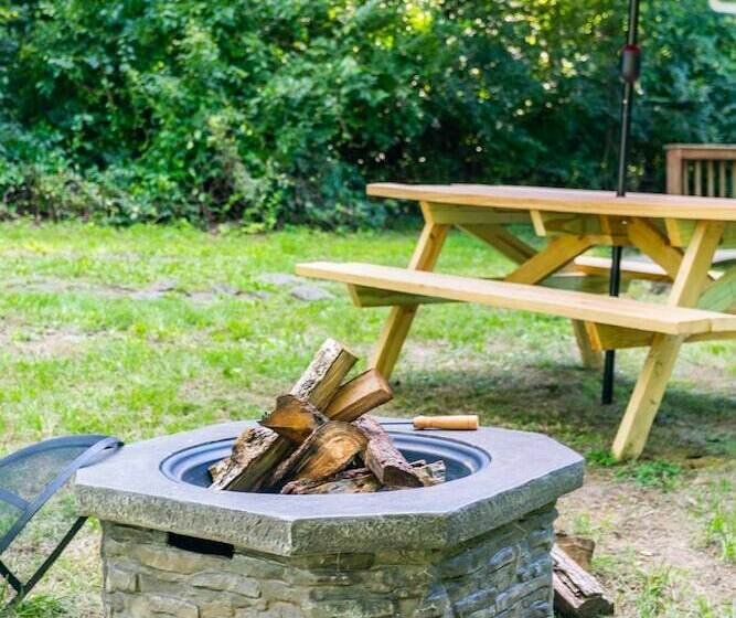 Cottage W 2 Private Lakes River Access Fire Pit