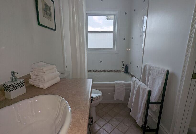 Dicksons Family Suite B&b