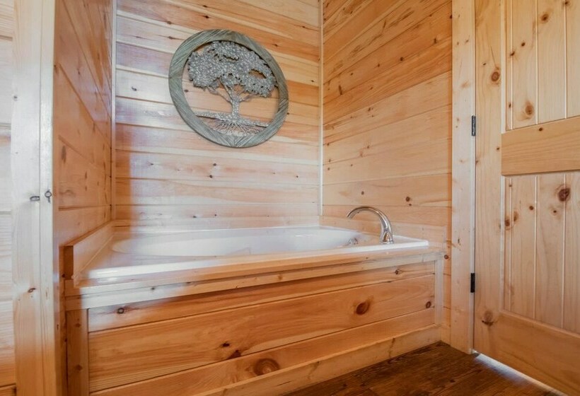 Ever After Mountain View Hot Tub