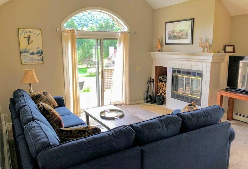 F3 Fairway Village Condo With Great Mountain Views 8 Minute Walk From Omni Mount Washington