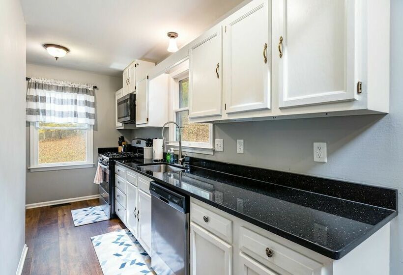 Harpers Ferry Cabin W Deck Grill Game Room Wifi