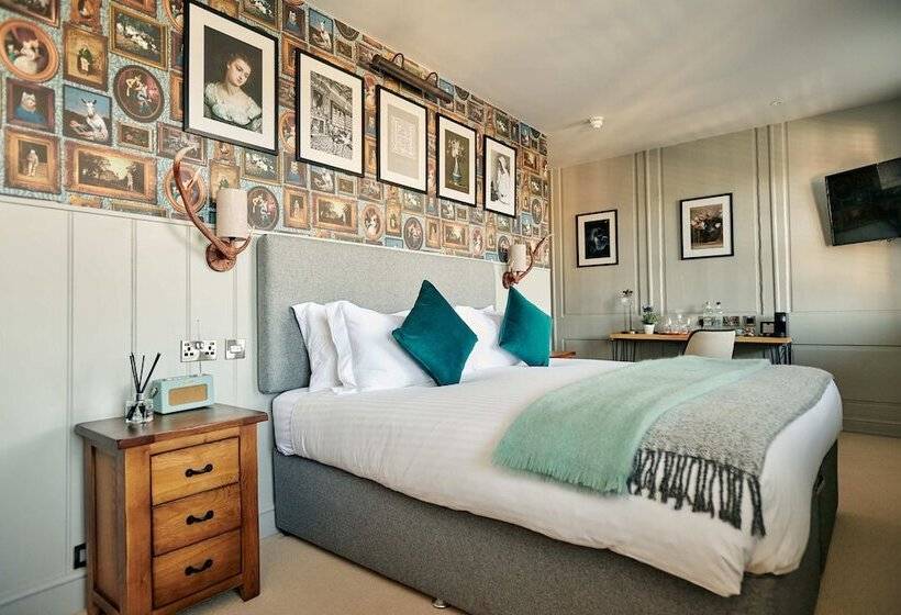 פונדק Hare & Hounds Newbury