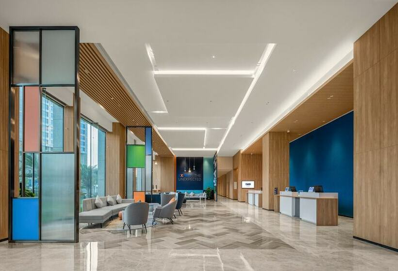 Отель Holiday Inn Express Beihai Silver Beach, An Ihg