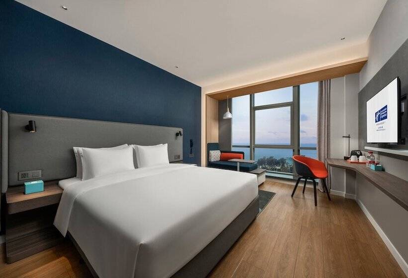 Отель Holiday Inn Express Beihai Silver Beach, An Ihg