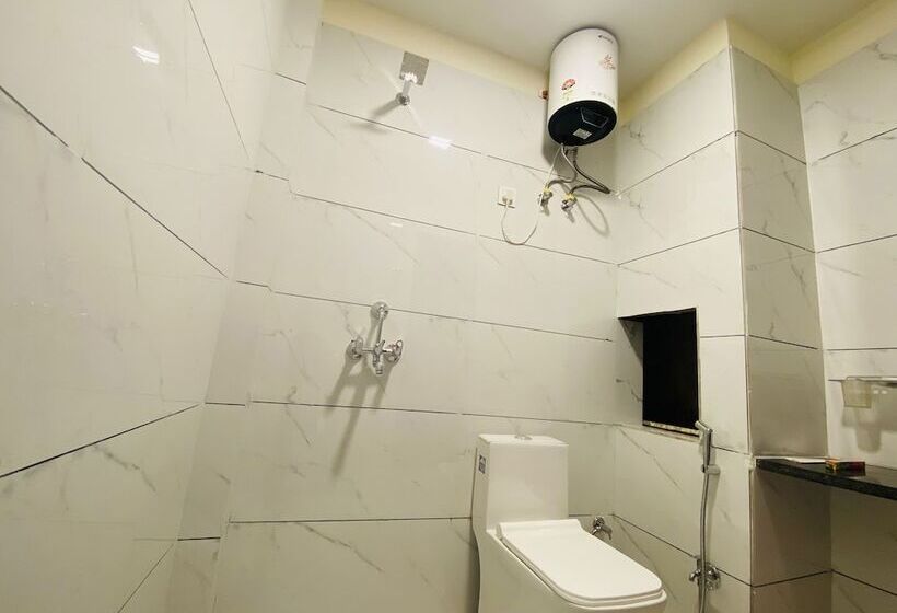 Отель Pushkar Retreat Resort   The Nature And Mountain View Resort ,pushkar