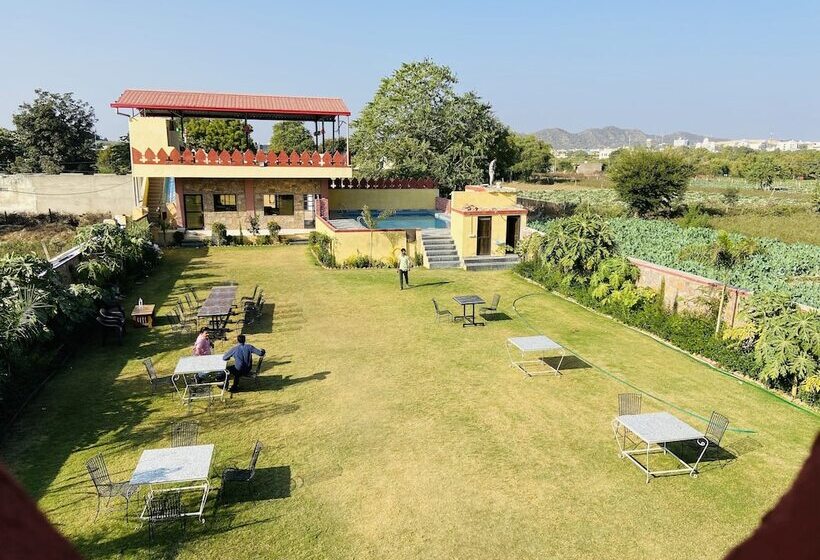 Отель Pushkar Retreat Resort   The Nature And Mountain View Resort ,pushkar