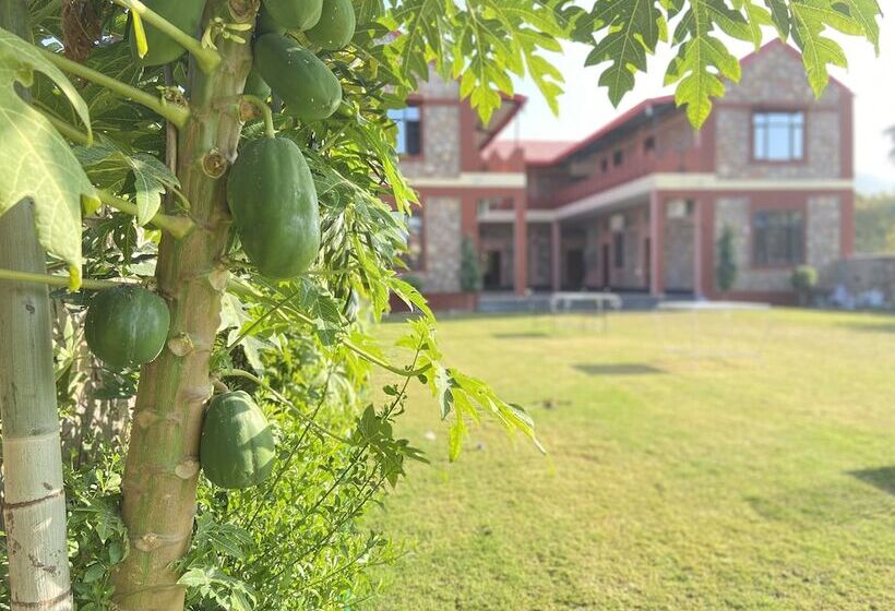 Отель Pushkar Retreat Resort   The Nature And Mountain View Resort ,pushkar