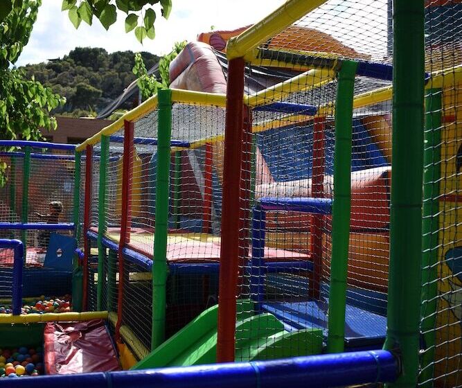 Mediterrani Natura Spa Resort