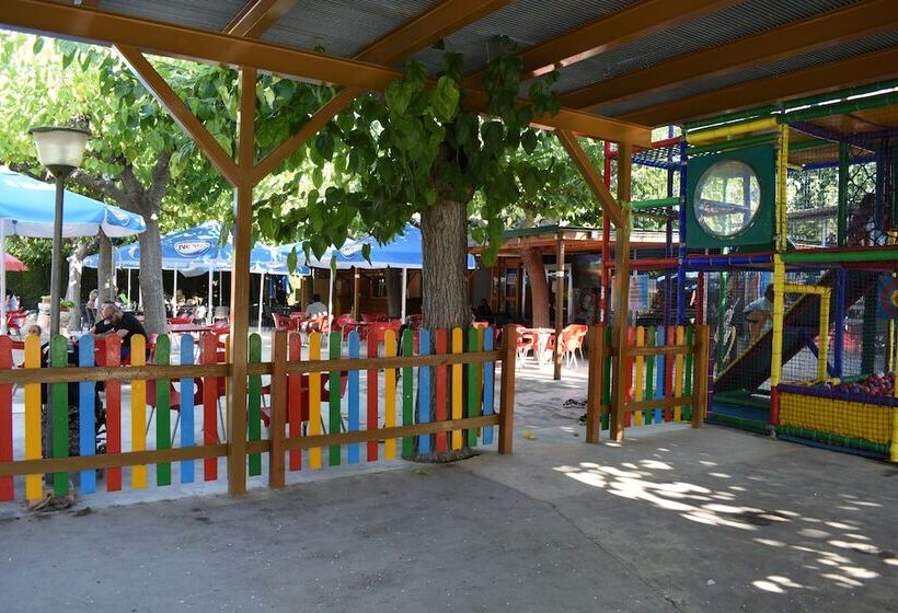 Mediterrani Natura Spa Resort