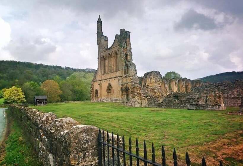 Пансион Carlton Lodge