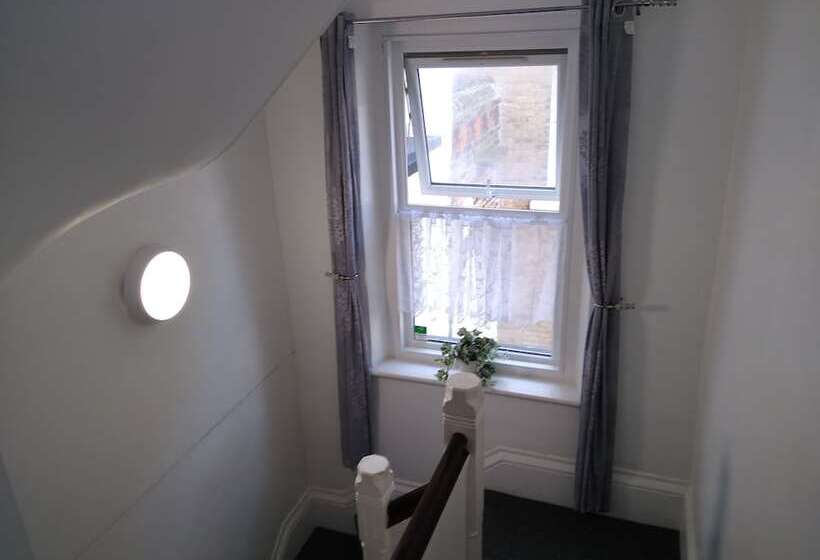 膳宿费 Grace House