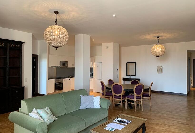 דירת נופש Résidence De L Arsenal Royal