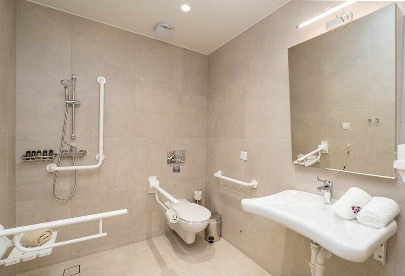 Antel Suites & Apartments