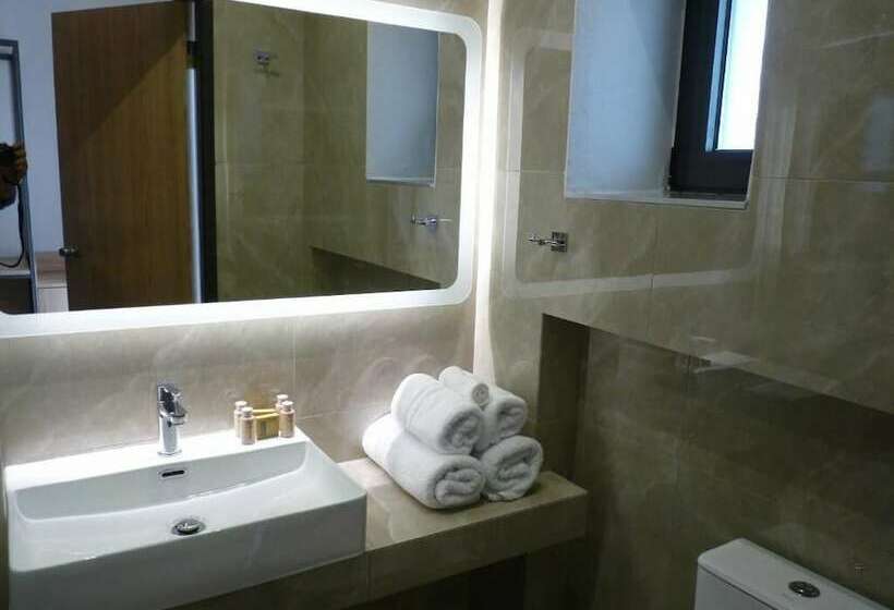 تختخواب و صبحانه Comfort Suites & Rooms