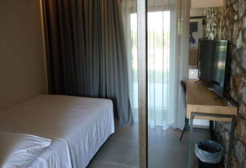 تختخواب و صبحانه Comfort Suites & Rooms